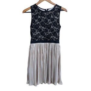 Rewind Color Blocked Black Lace Gold Pleated Skirt Fit & Flare Dress Sz S‎